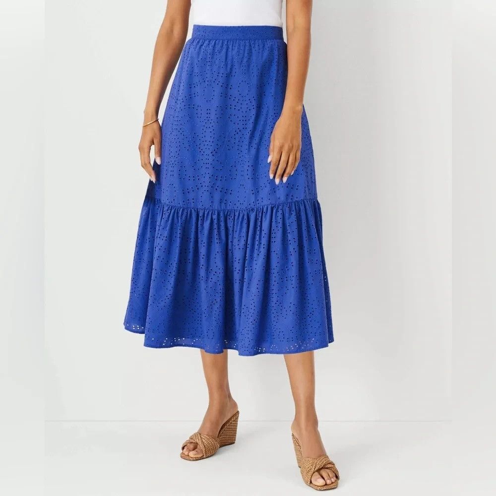 Ann Taylor Eyelet Gathered Flounce Midi Skirt  6 Cottage Coastal Boho Peasant
